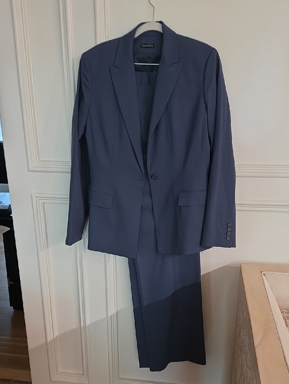 Tahari Ladies Gray Two-Piece Suit Jacket and Pants.